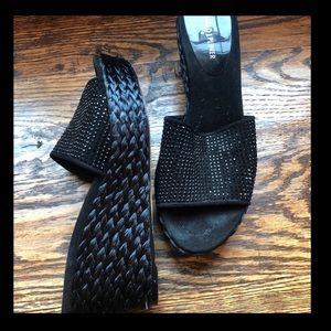 Donald J Pliner sandals